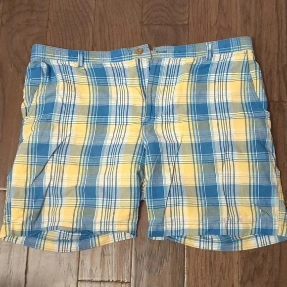 Plaid  Shorts - Picture 1 of 8
